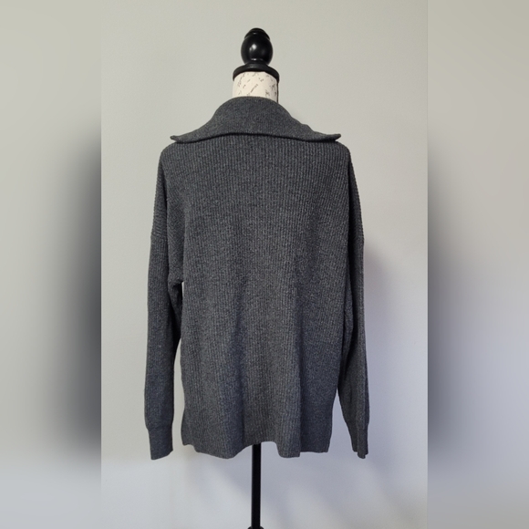 Madewell highneck gray sweater with 1/3 zippered front in XL - Picture 10 of 14